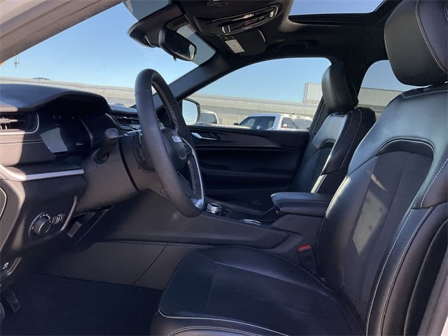 Thumbnail: 2024 Jeep Grand Cherokee L - 8