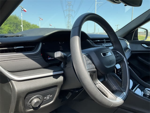 Thumbnail: 2024 Jeep Grand Cherokee L - 2