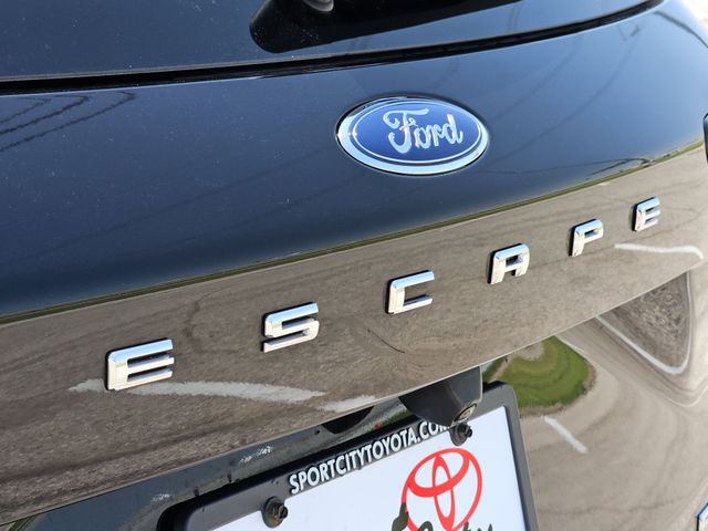 Thumbnail: 2023 Ford Escape - 6