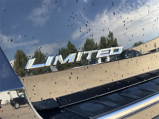 Thumbnail: 2023 Ford Explorer - 5