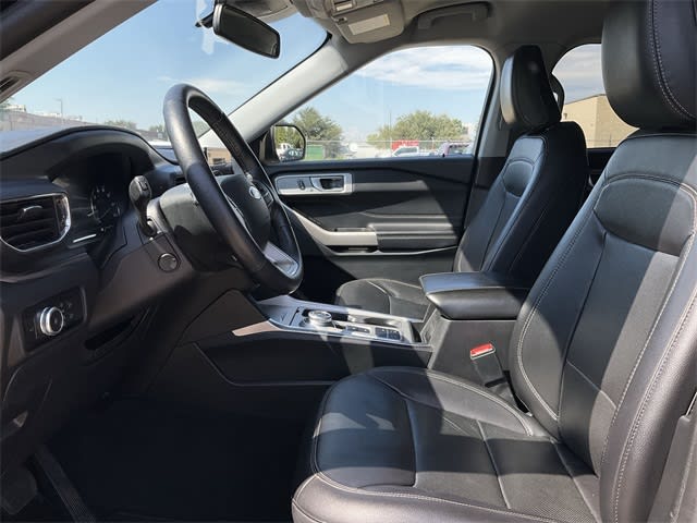 Thumbnail: 2023 Ford Explorer - 8