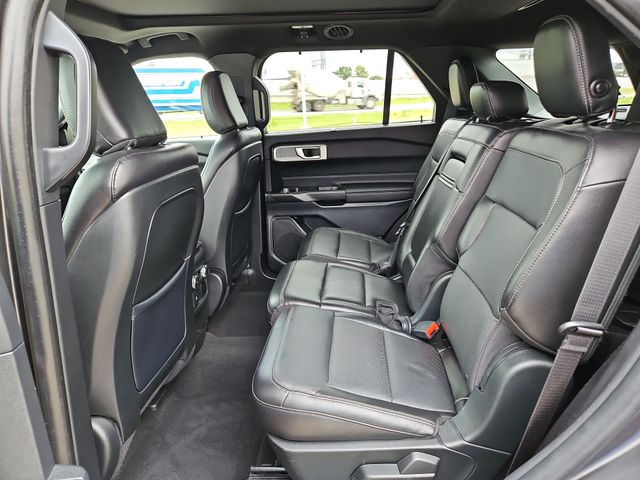 Thumbnail: 2020 Ford Explorer - 12