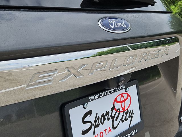 Thumbnail: 2020 Ford Explorer - 22