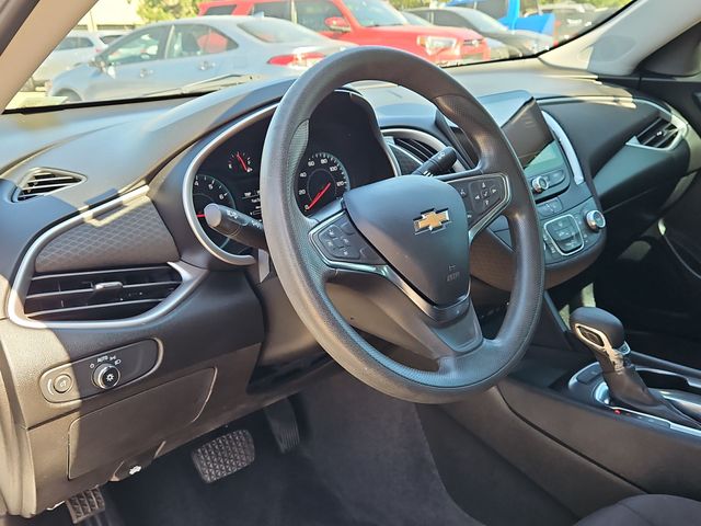 Thumbnail: 2021 Chevrolet Malibu - 2