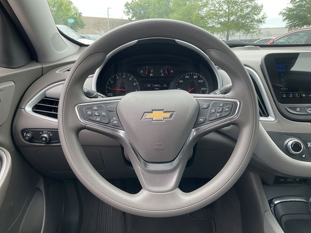 Thumbnail: 2024 Chevrolet Malibu - 10