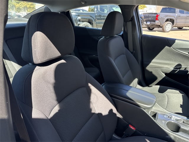 Thumbnail: 2024 Chevrolet Malibu - 9