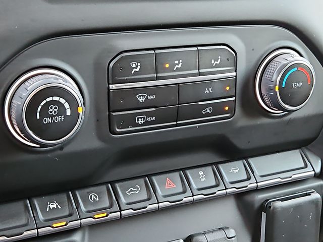 Thumbnail: 2023 Chevrolet Silverado 1500 - 33