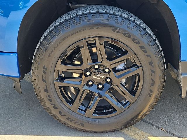 Thumbnail: 2023 Chevrolet Silverado 1500 - 7