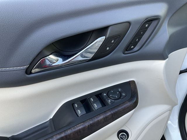 Thumbnail: 2023 GMC Acadia - 22