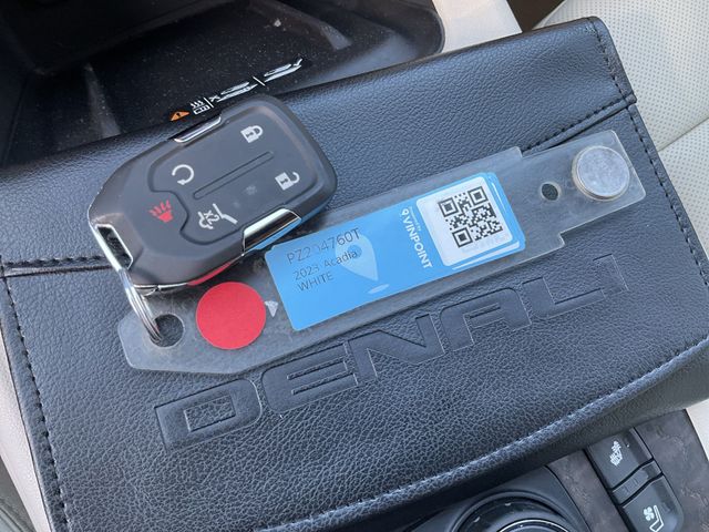 Thumbnail: 2023 GMC Acadia - 15