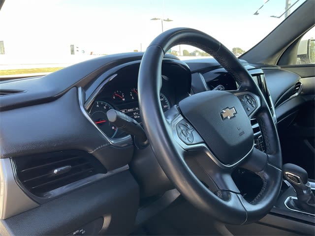 Thumbnail: 2023 Chevrolet Traverse - 2