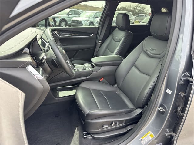 2022 Cadillac XT5 Premium Luxury 8