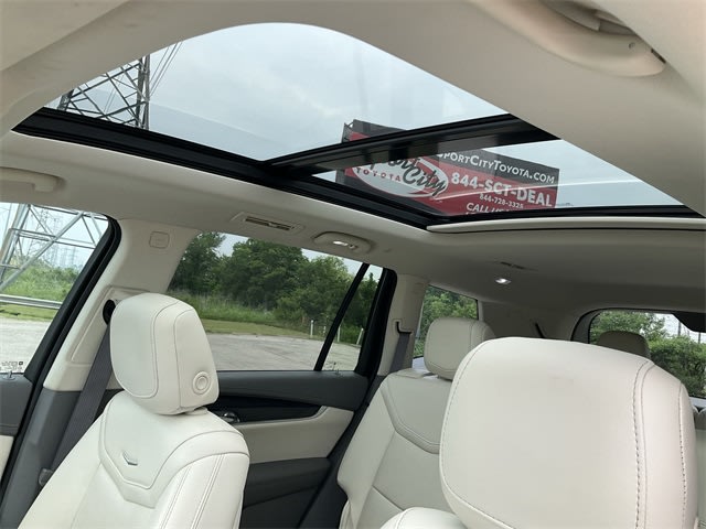 Thumbnail: 2021 Cadillac XT6 - 24