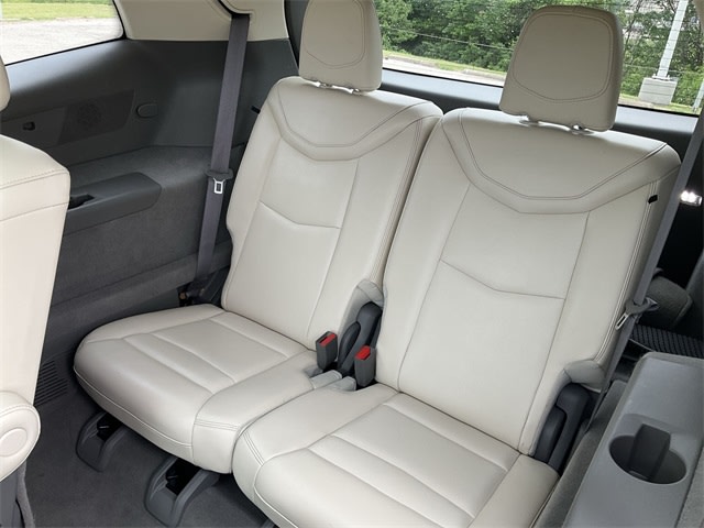 Thumbnail: 2021 Cadillac XT6 - 25
