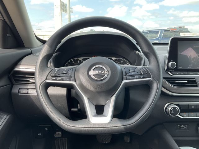 Thumbnail: 2025 Nissan Altima - 11