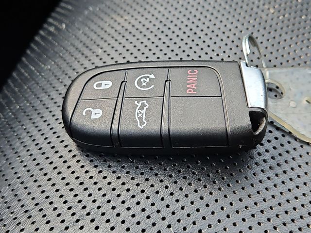 Thumbnail: 2015 Dodge Challenger - 15