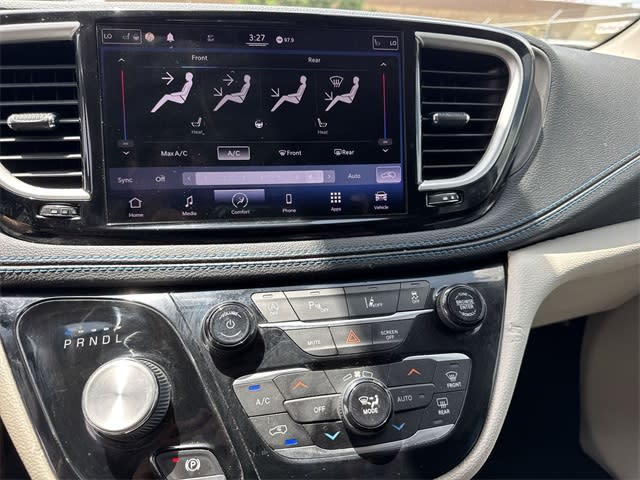 Thumbnail: 2021 Chrysler Pacifica - 26