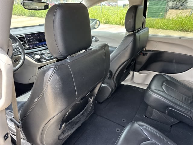 Thumbnail: 2021 Chrysler Pacifica - 11