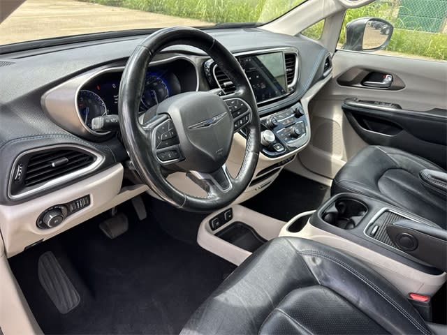 Thumbnail: 2021 Chrysler Pacifica - 3