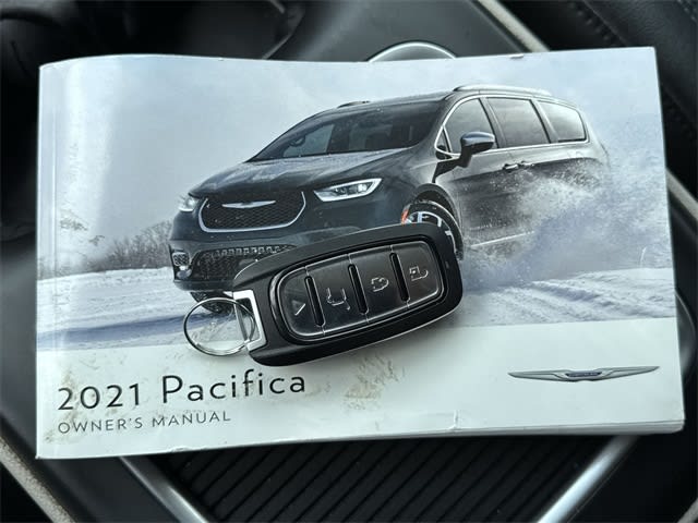 Thumbnail: 2021 Chrysler Pacifica - 16