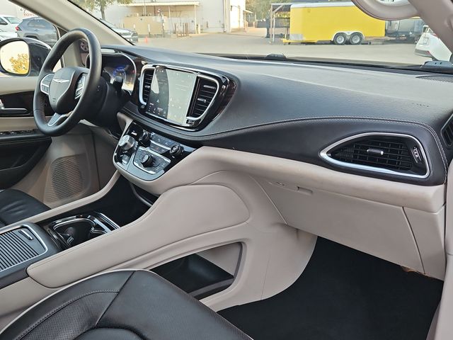 Thumbnail: 2024 Chrysler Pacifica - 9
