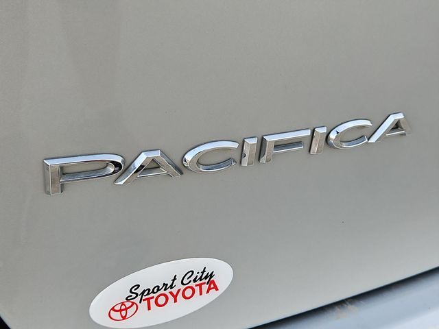 Thumbnail: 2024 Chrysler Pacifica - 6