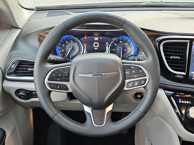 Thumbnail: 2024 Chrysler Pacifica - 13