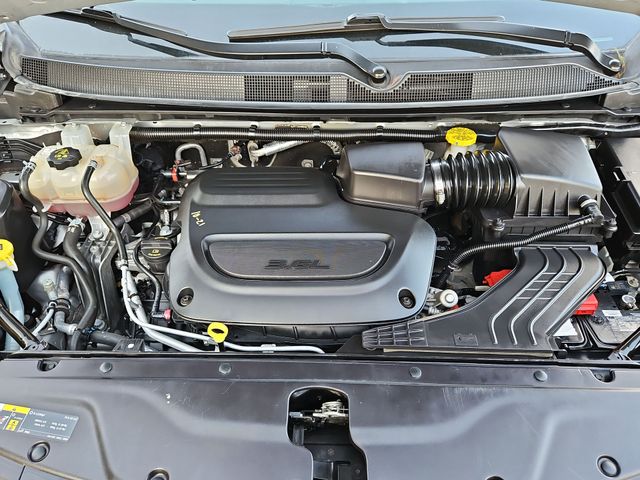 Thumbnail: 2024 Chrysler Pacifica - 8