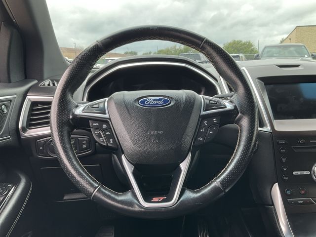 Thumbnail: 2019 Ford Edge - 12