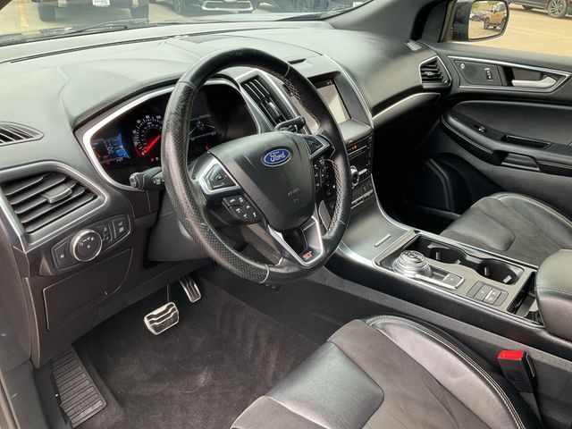 Thumbnail: 2019 Ford Edge - 2