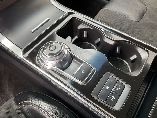 Thumbnail: 2019 Ford Edge - 14
