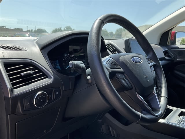 Thumbnail: 2022 Ford Edge - 2