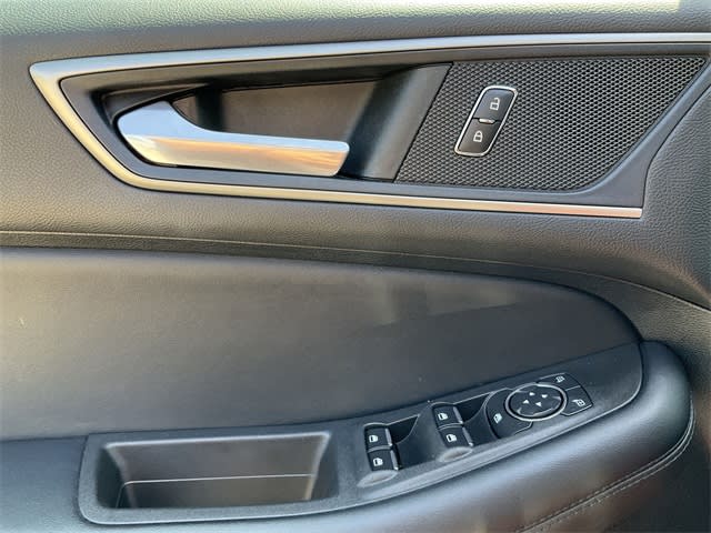 Thumbnail: 2022 Ford Edge - 23