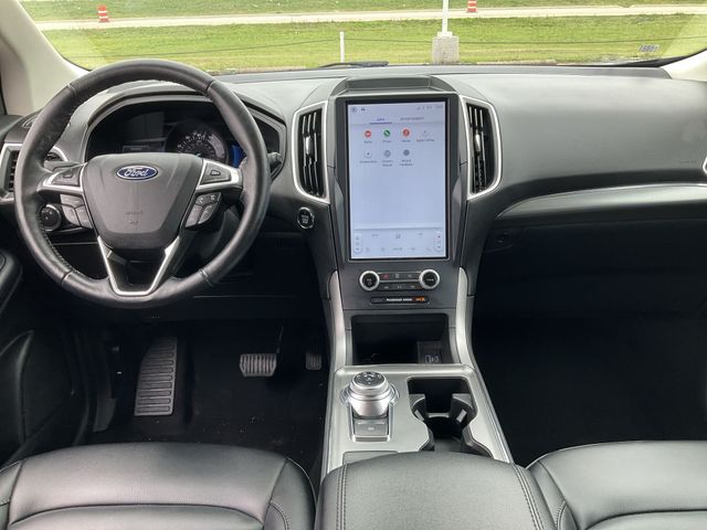 Thumbnail: 2022 Ford Edge - 8