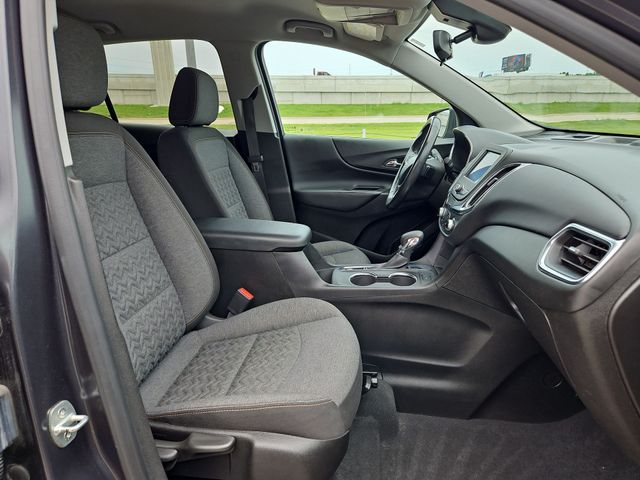 Thumbnail: 2022 Chevrolet Equinox - 11