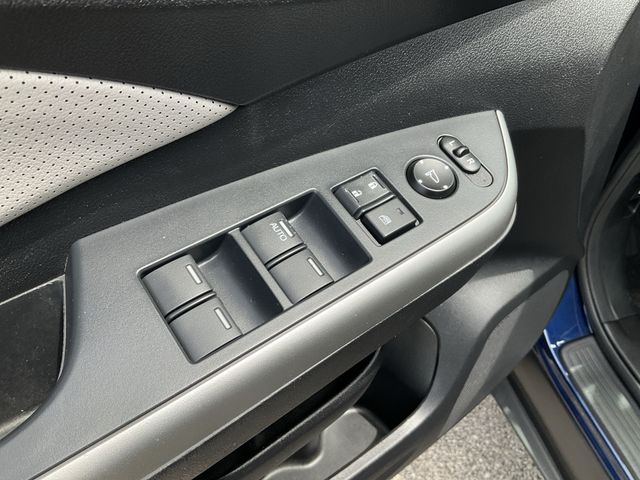 Thumbnail: 2015 Honda CR-V - 23