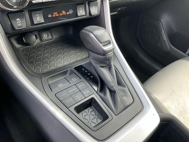 Thumbnail: 2023 Toyota RAV4 - 13