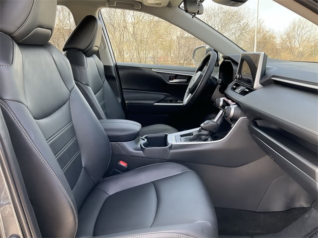 Thumbnail: 2025 Toyota RAV4 - 24