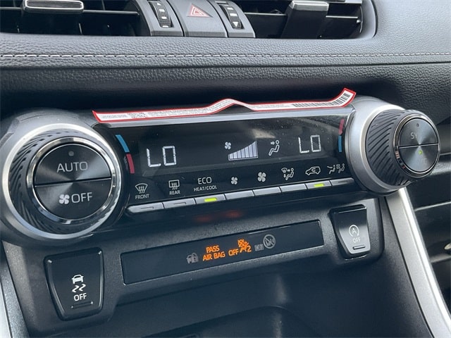 Thumbnail: 2025 Toyota RAV4 - 27