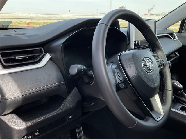 Thumbnail: 2025 Toyota RAV4 - 2