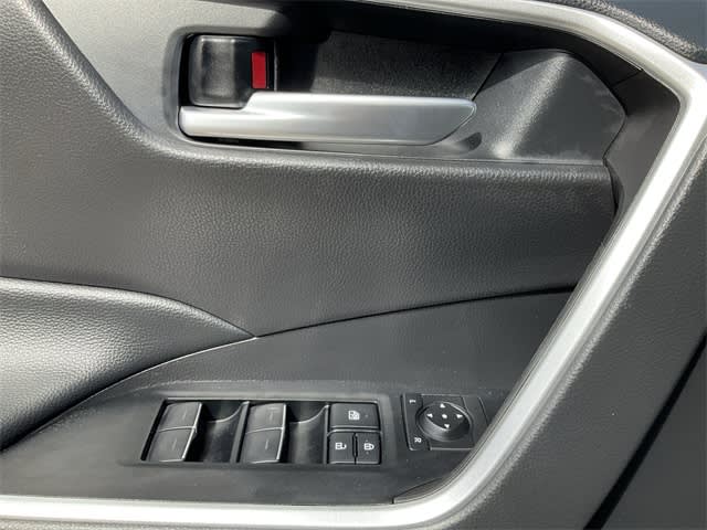 Thumbnail: 2025 Toyota RAV4 - 22