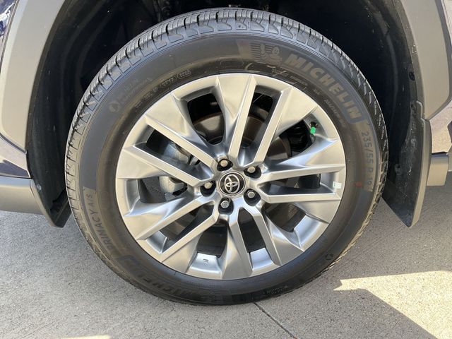 Thumbnail: 2025 Toyota RAV4 - 7