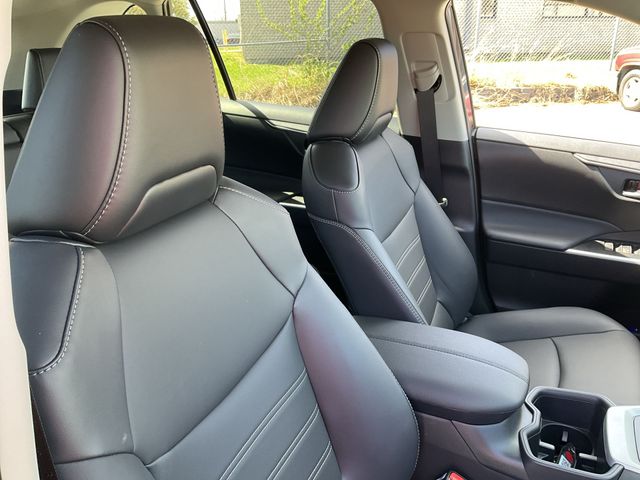 Thumbnail: 2025 Toyota RAV4 - 26