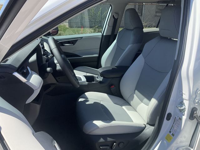 Thumbnail: 2025 Toyota RAV4 - 9