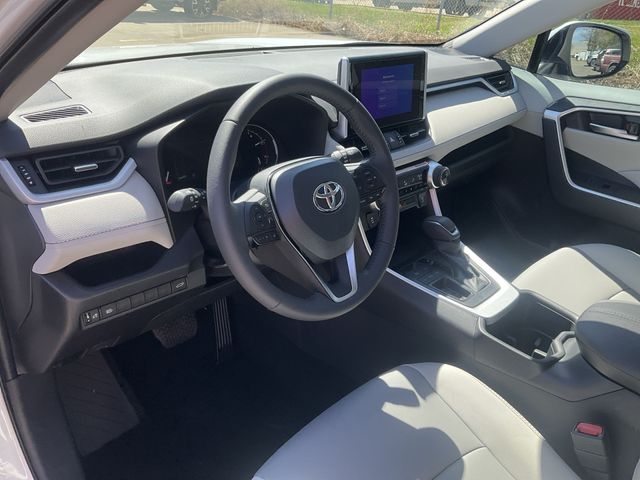 Thumbnail: 2025 Toyota RAV4 - 2