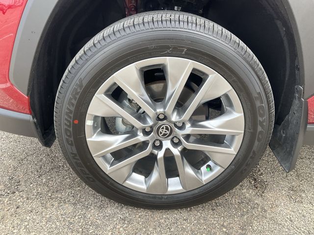 Thumbnail: 2025 Toyota RAV4 - 7