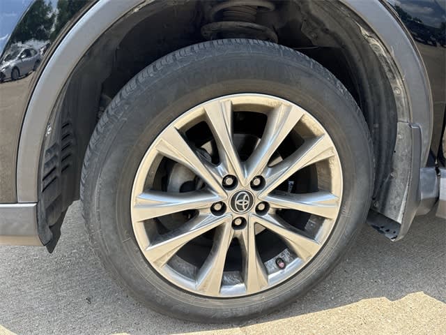 2017 Toyota RAV4 Limited 6