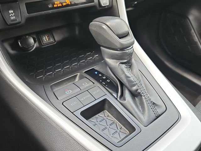 Thumbnail: 2024 Toyota RAV4 - 15