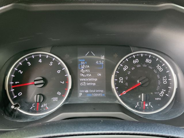 Thumbnail: 2022 Toyota RAV4 - 14