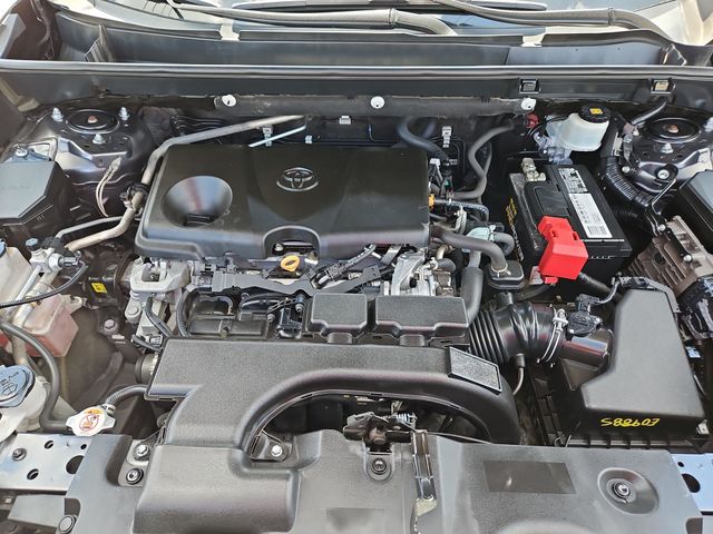 Thumbnail: 2021 Toyota RAV4 - 8